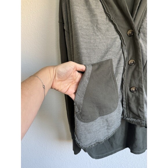 BKE Women's Green Long Sleeve V Neck Button Down Sweater Pockets Small - Picture 3 of 14